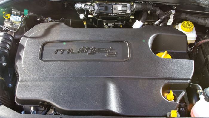 Ο diesel κινητήρας του Tipo συνδυάζεται στην κορυφαία έκδοση με κιβώτιο διπλού συμπλέκτη DCT, εντείνοντας τον οικογενειακό προσανατολισμό του, προσφέροντας παράλληλα καλές επιδόσεις και χαμηλές τιμές 