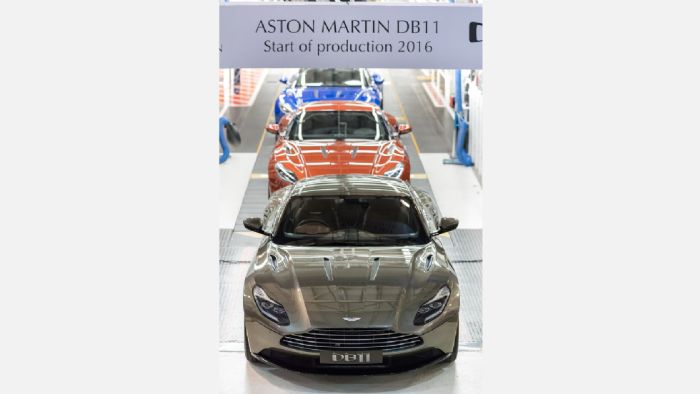 Οι πρώτες παραδόσεις της DB11 θα ξεκινήσουν τον επόμενο μήνα, με την Aston Martin να έχει δεχθεί ήδη 3.000 παραγγελίες.