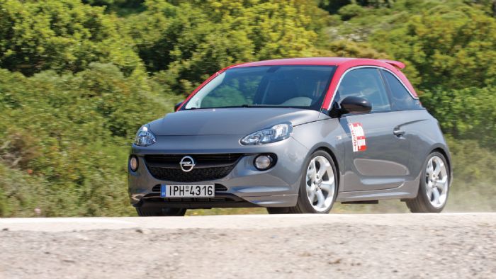 16.700 ευρώ κοστίζει το μίνι της Opel το οποίο εκτός από την καλή αναλογία κιλών ανά ίππο έχει ως ανταγωνιστικό του πλεονέκτημα την φρέσκια και μοντέρνα εμφάνιση μέσα και έξω.