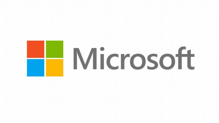 H Microsoft τρέχει από το 2003 ένα πρόγραμμα ευρεσιτεχνιών μέσω του οποίου έχει συνάψει πάνω 1200 συμφωνίες με αυτοκινητοβιομηχανίες.