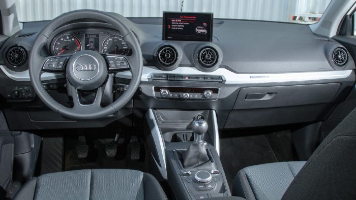 Εξαιρετική ποιότητα κατασκευής και πολύ καλά υλικά έχει το εσωτερικό του Audi Q2.