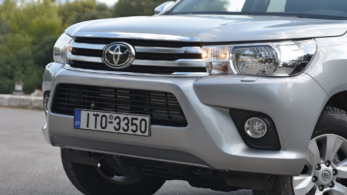 Το Toyota Hilux μετρά 48 χρόνια ζωής και αποτελεί τον απόλυτο κυρίαρχο στην κατηγορία του τόσο παγκοσμίως, όσο και επί ελληνικού εδάφους. 