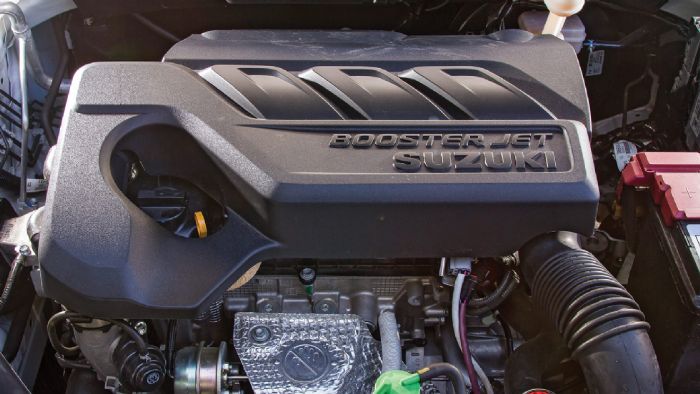 Ο 1.000άρης Boosterjet κινητήρας που εφοδιάζει το SΧ4 S-Cross αποτελεί μια από τις καλύτερες εκτελέσεις του downsizing. Eίναι ήσυχος, οικονομικός και αποδοτικός.