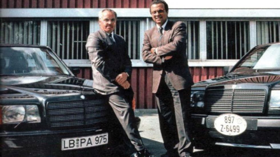 Ο Χανς-Βέρνερ ¶ουφρεχτ (αριστερά) και ο Έρχαρντ Μέλχερ ίδρυσαν το 1967 την AMG έχοντας πάθος τη μετατροπή «συμβατικών» αυτοκινήτων σε αγωνιστικές «μηχανές».