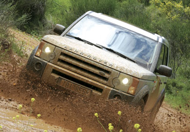 Land Rover: Νέα έκδοση για Discovery, αναβάθμιση για Defender