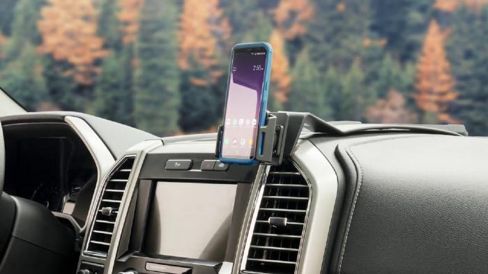 6 απαραίτητα αξεσουάρ smartphone για το αυτοκίνητό σου