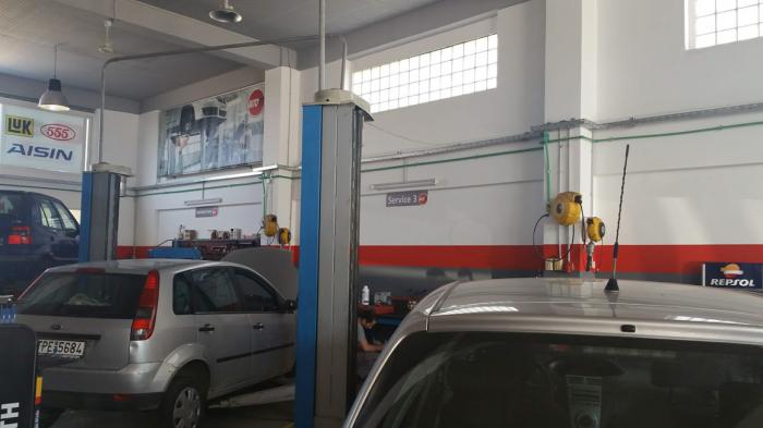 Γεωργιάδης AutoFit  πολυετής τεχνογνωσία με άριστη εξυπηρέτηση στo Service στην Καλαμάτα 