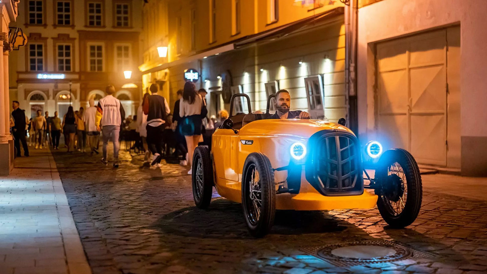 Patak Rodster: Microcar με ρετρό σχεδίαση και... 20 άλογα!