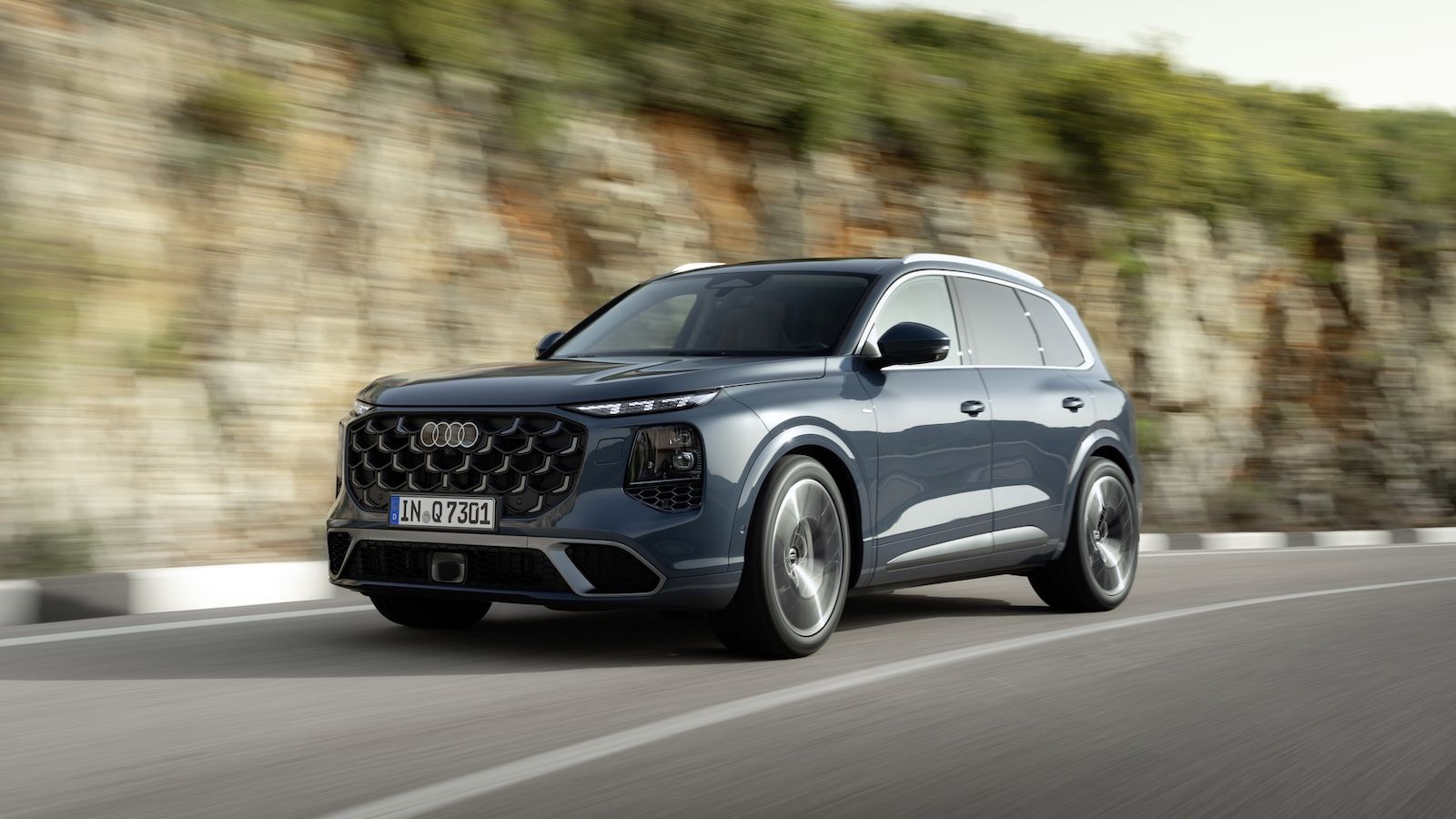 Η Audi έκανε την επίσημη παρουσίαση της τρίτης γενιάς του μεγάλου της SUV, του Audi Q7.