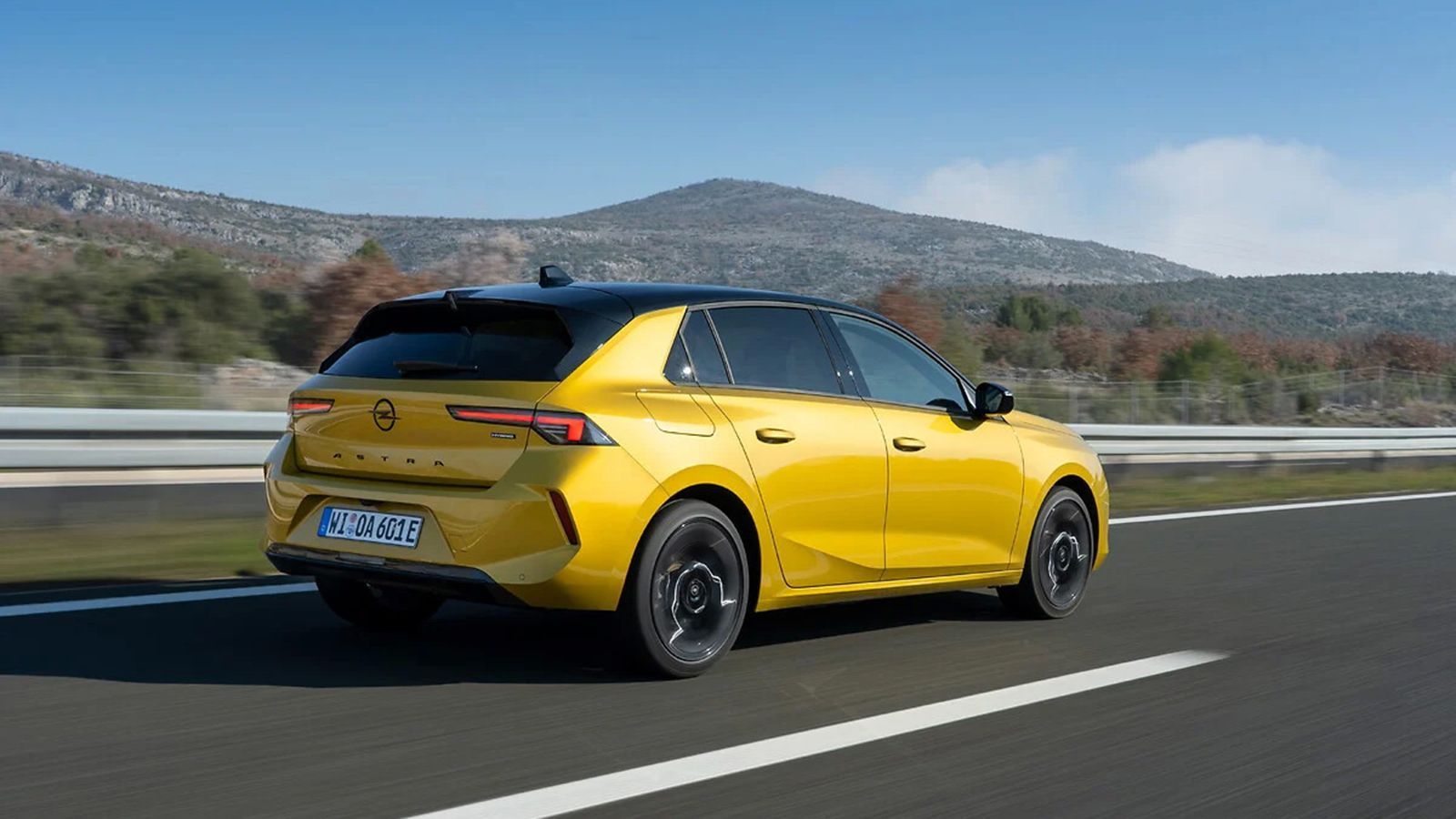Opel Astra: Μήπως είναι καλύτερη αγορά από ένα SUV των 25.000 ευρώ;