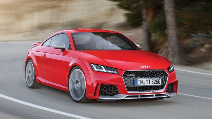 To Audi TT RS επίσης χρησιμοποεί το υγρού τύπου S Tronic των 7 σχέσεων.