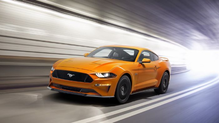 Στη Ford προχώρησαν σε ανανέωση της Mustang οπότε μπορεί να δούμε πάλι την κορυφή των πωλήσεων να αλλάζει χέρια.