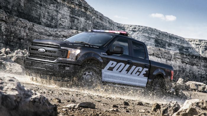 Η Ford έδωσε τις πρώτες εικόνες των F-150 και Expedition, σε εκδόσεις περιπολικών στης Αστυνομίας. Αμφότερα εξοπλίζονται με τον 3.5 EcoBoost κινητήρα και το αυτόματο κιβώτιο των 10 σχέσεων.