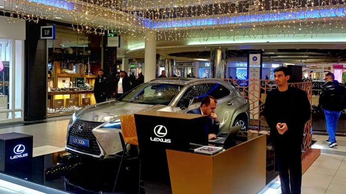 Το pop-up store της Lexus στο Mediterranean Cosmos Mall 