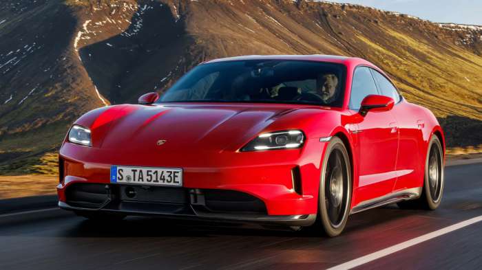 Πρεμιέρα για την ανανεωμένη Porsche Taycan GTS και τη βασική Taycan 4 