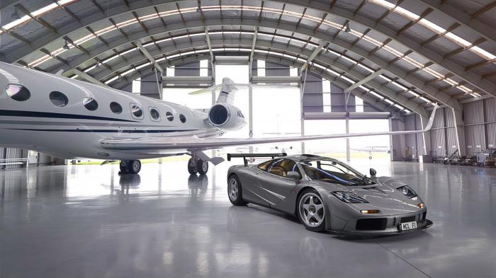 Μόνο δύο McLaren F1 έχουν πωληθεί με το special αεροδυναμικό πακέτο κάθετης δύναμης και ένα από αυτά είναι αυτό του Andrew Bagnall.