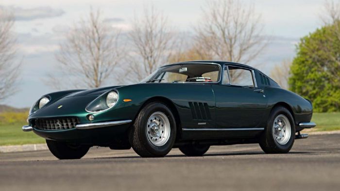 Η Ferrari της δημοπρασίας είναι του 1967 και η μία από τις μόλις 313 Ferrari 275 GTB/4 που κατασκευάστηκαν.