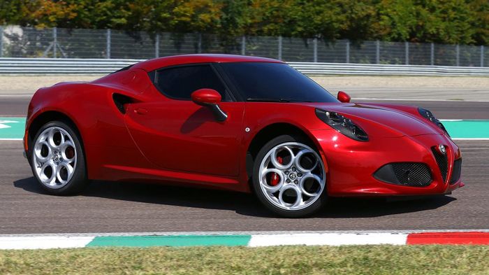 Η νέα Alfa Romeo 4C Spider concept θα βασιστεί σχεδιαστική στην εικονιζόμενη «κλειστή» έκδοση, με βασική διαφορά την αποσπώμενη οροφή από ανθρακόνημα.