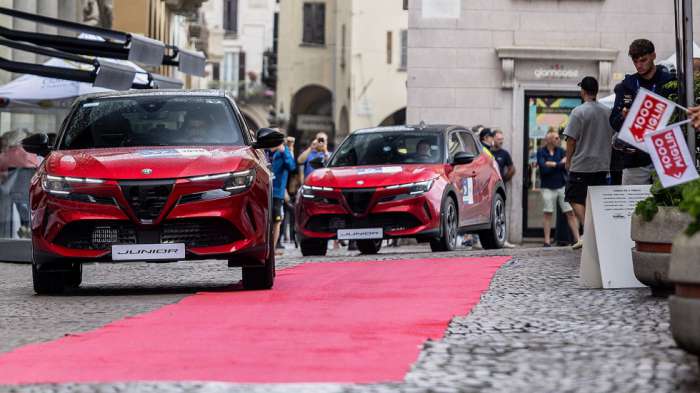 Αγωνιστικό ντεμπούτο στο 1000 Miglia για την Alfa Romeo Junior 