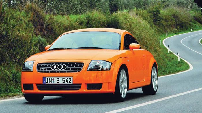 Η σχεδίαση του Audi TT πρώτης γενιάς ανήκει στον Peter Schreyer.	