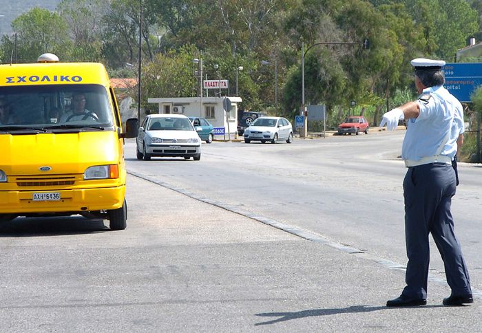 Όπως φαίνεται, η κρίση έκανε πιο προσεκτικούς τους Έλληνες οδηγούς σε θέματα οδικής συμπεριφοράς. 