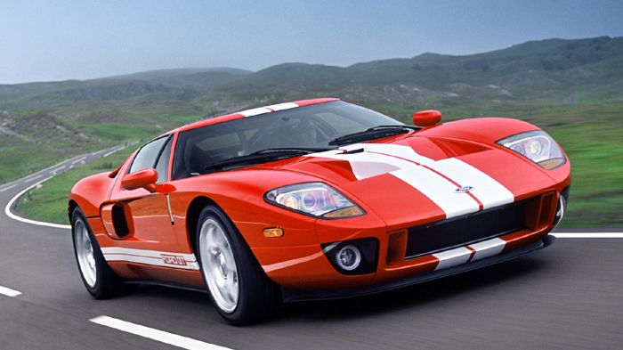 Το νέο Ford GT (στη φωτό το παλιό) αναμένεται να είναι ένα κεντρομήχανο supercar, ελαφριάς κατασκευής και κλασικής σχεδίασης. Θα χρησιμοποιεί μια αναβαθμισμένη εκδοχή του V8 μοτέρ των 5,2 λτ., ισχύος 