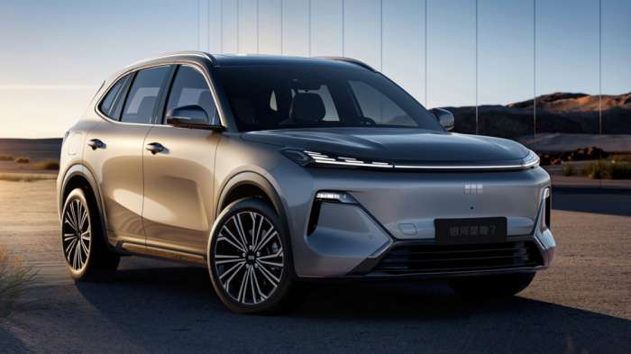 Geely Galaxy Starship 7: Plug-in SUV με αυτονομία 1.420 χλμ. & τιμή χώμα 