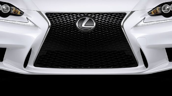 Τα Lexus θα εξακολουθήσουν να φτιάχνονται στην Ιαπωνία, καθώς οι άνθρωποι της φίρμας δεν θέλουν να ρισκάρουν την ποιότητά τους, παράγοντάς τα στην Κίνα.