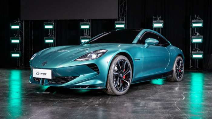 Το MG Cyber GTS Concept μας δείχνει την κουπέ εκδοχή του Cyberster 