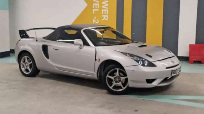 Toyota MR2 με μπροστινό μέρος Celica - Τι είναι; 