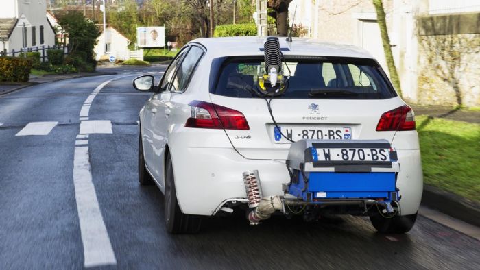 Η διαδικασία μέτρησης έγινε βάσει ενός πρωτοκόλλου που ανέπτυξε το Transport & Environment και περιλαμβάνει μετρήσεις σε δημόσιους δρόμους κοντά στο Παρίσι.