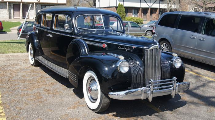 Το Packard 180 είναι το πρώτο αυτοκίνητο παραγωγής που προσφερόταν, έστω και προαιρετικά, με σύστημα air condition.