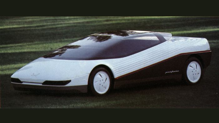 Ο κος Sage οδηγούσε το 1984 το HP-X (Honda Pininfarina eXperimental), ένα πρωτότυπο που δημιούργησαν οι δύο εταιρείες και το οποίο μεταμορφώθηκε σταδιακά στο πρώτης γενιάς NSX (New Sports eXperimental). 