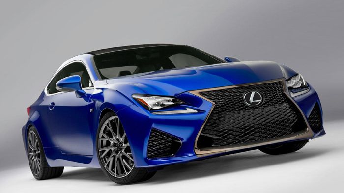 Το Lexus RC F διαθέτει ένα «επιθετικό» body kit και ζάντες αλουμινίου 19 ιντσών. Για όσους επιθυμούν περισσότερα, μπορεί να εξοπλιστεί με το πακέτο carbon.