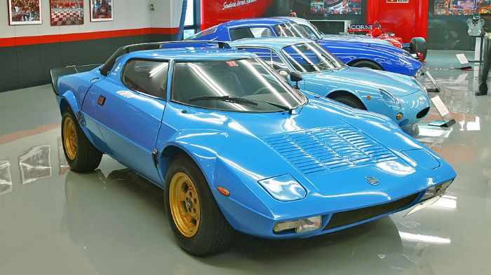 Η Lancia Stratos είναι ένα θρυλικό αυτοκίνητο που κατασκευάστηκε σε 490 μόλις «κομμάτια» την περίοδο 1973 – 1978. 