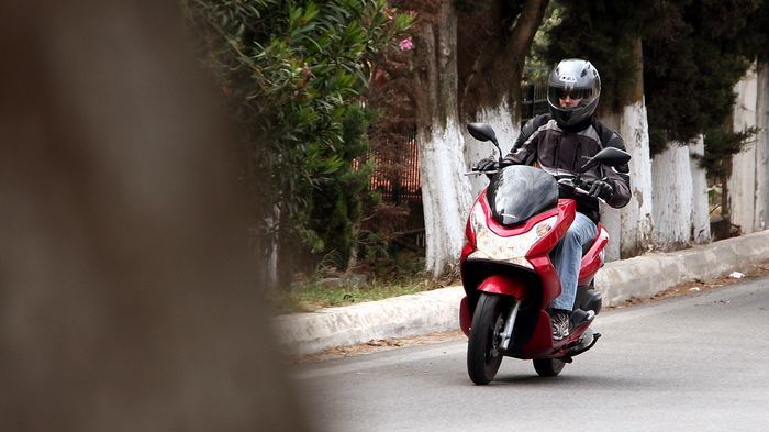 Το PCX 150, μαζί με τα δύο παπιά, αλλά και με την οικογένεια των SH αποτελούν το βαρύ πυροβολικό της Honda.