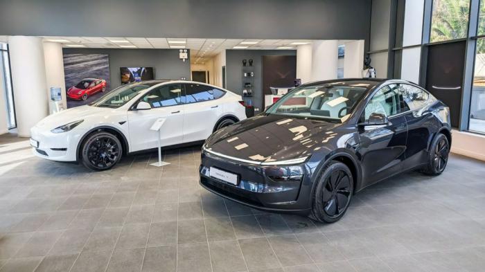 Πρώτη επαφή με το νέο Tesla Model Y Juniper στην Ελλάδα 