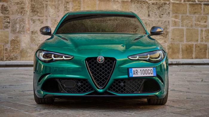 Alfa Romeo: Με 1.000 άλογα ισχύ οι ηλεκτρικές εκδόσεις Quadrifoglio 