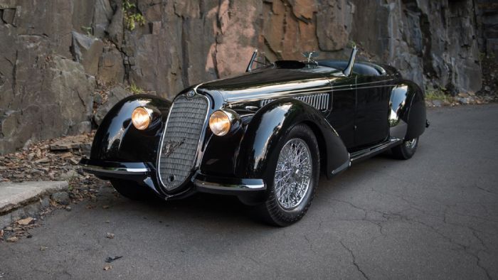 Μία Alfa Romeo 8C 2900B Lungo Spider by Touring του 1939 θα δημοπρατηθεί από τον οίκο RM Sotheby`s, ο οποίος εκτιμά πως θα πιάσει τιμή μεταξύ 20 και 25 εκατ. δολαρίων (18 – 22,5 εκατ. ευρώ).