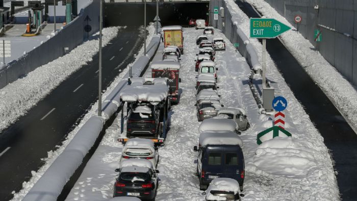 Αττική Οδός: Πρόστιμο 2 εκατ. ευρώ για το φιάσκο επί κακοκαιρίας 