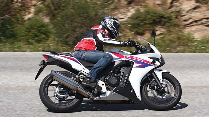 Τo νέο CBR500R είναι μια εξαιρετική μοτοσικλέτα για αναβάτες με δίπλωμα οδήγησης Α2 αλλά και για όλους εκείνους που ψάχνουν για ένα προσιτό και καθημερινό μοντέλο με διευρυμένες δυνατότητες.