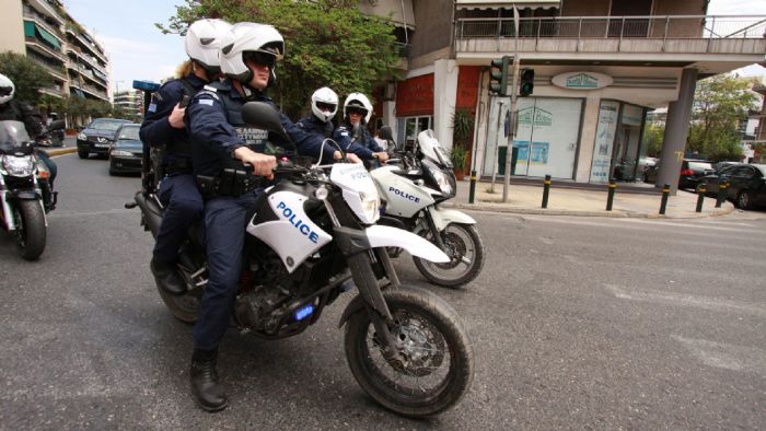 ΔΙ.ΑΣ σε ρόλο... Τροχαίας: Παίρνουν μπλοκάκι για να κόβουν κλήσεις 