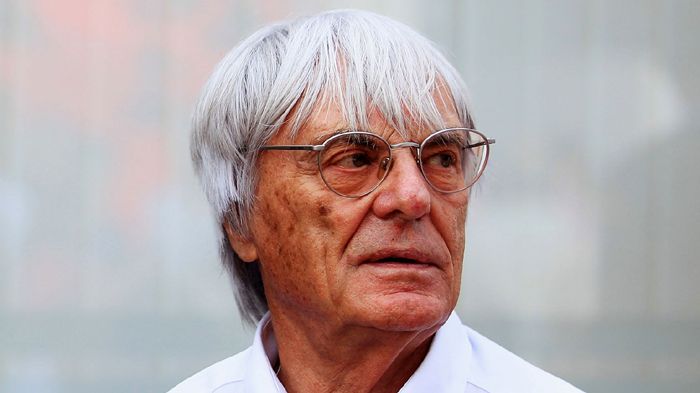 Ο Bernie Ecclestone αποκάλυψε στο Μπαχρέιν πως με χαρά η «οικογένεια» της Formula 1 θα δεχθεί τις δύο νέες ομάδες.