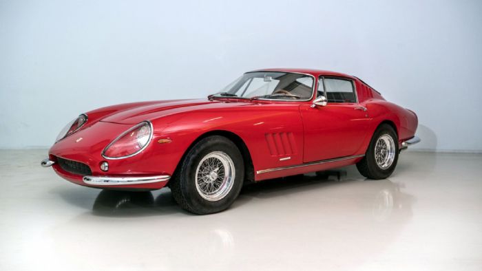 H Ferrari παρουσίασε το 1966 την 275 GTB/4, σε συνέχεια των 275 GTB και GTB/C. Το πρωτότυπο εκθεσιακό κομμάτι υπάρχει ακόμα και ετοιμάζεται να αλλάξει χέρια σε δημοπρασία της Coys, όπου υπολογίζεται ν