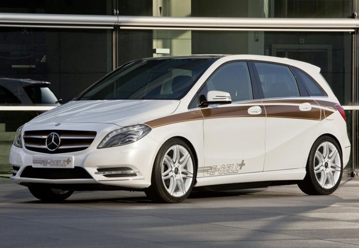 Το Mercedes B-Class E-Cell Concept εφοδιάζεται με έναν ηλεκτροκινητήρα 100 kW (136 ίππων) και συνδυάζεται με έναν τρικύλινδρο turbo ενός λίτρου.