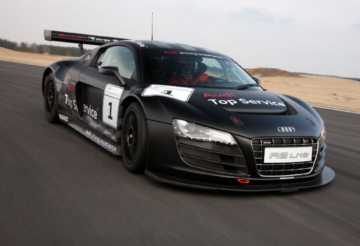 Ο κινητήρας του Audi R8 LMS αποδίδει μέχρι 470 ίππους για να πληροί τις αμερικάνικες προδιαγραφές.