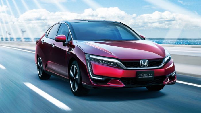 Μια νέα συνεργασία Honda-GM για τα αυτοκίνητα υδρογόνου (στη φωτό το Honda Clarity)