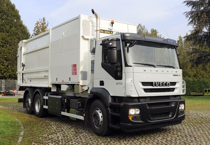 Οι εκδόσεις Stralis CNG εφοδιάζονται με τον Cursor 8 των 7,8λτ. και είναι διαθέσιμες για εφαρμογές με μεικτό βάρος από 12- 26t. 