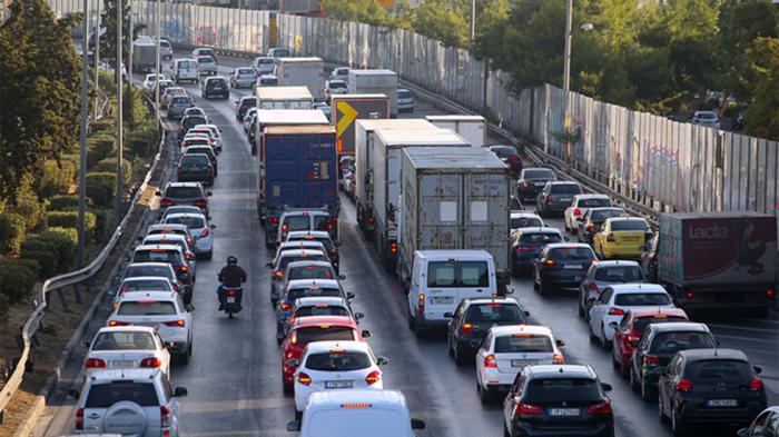 Μποτιλιάρισμα χιλιομέτρων στην άνοδο του Κηφισού  