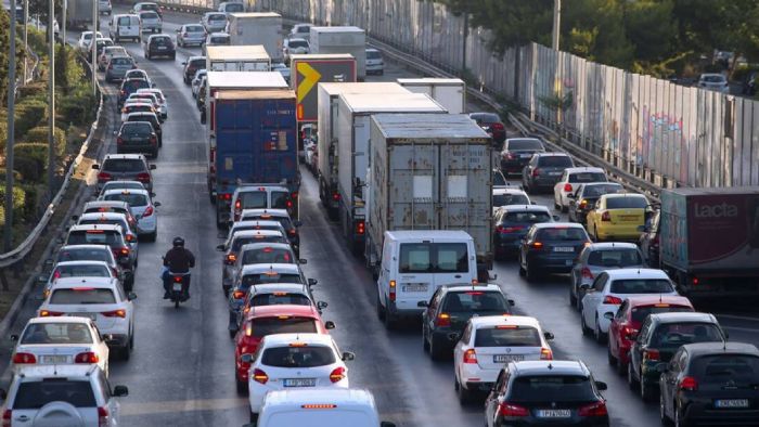 Τροχαίο στον Κηφισό - Ουρές χιλιομέτρων στο ρεύμα προς Πειραιά 